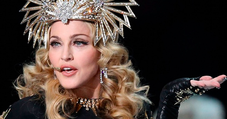 Madonna es dada de alta y es trasladada a Nueva York.